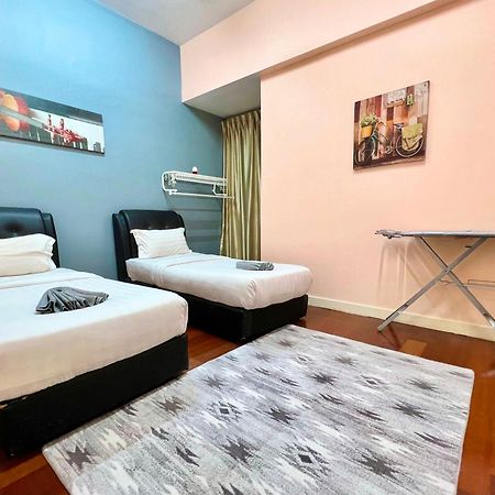 Capital O 90987 The Loft Residences Homestay @ Imago Shopping Mall 2 Kampong Sembulan Buitenkant foto