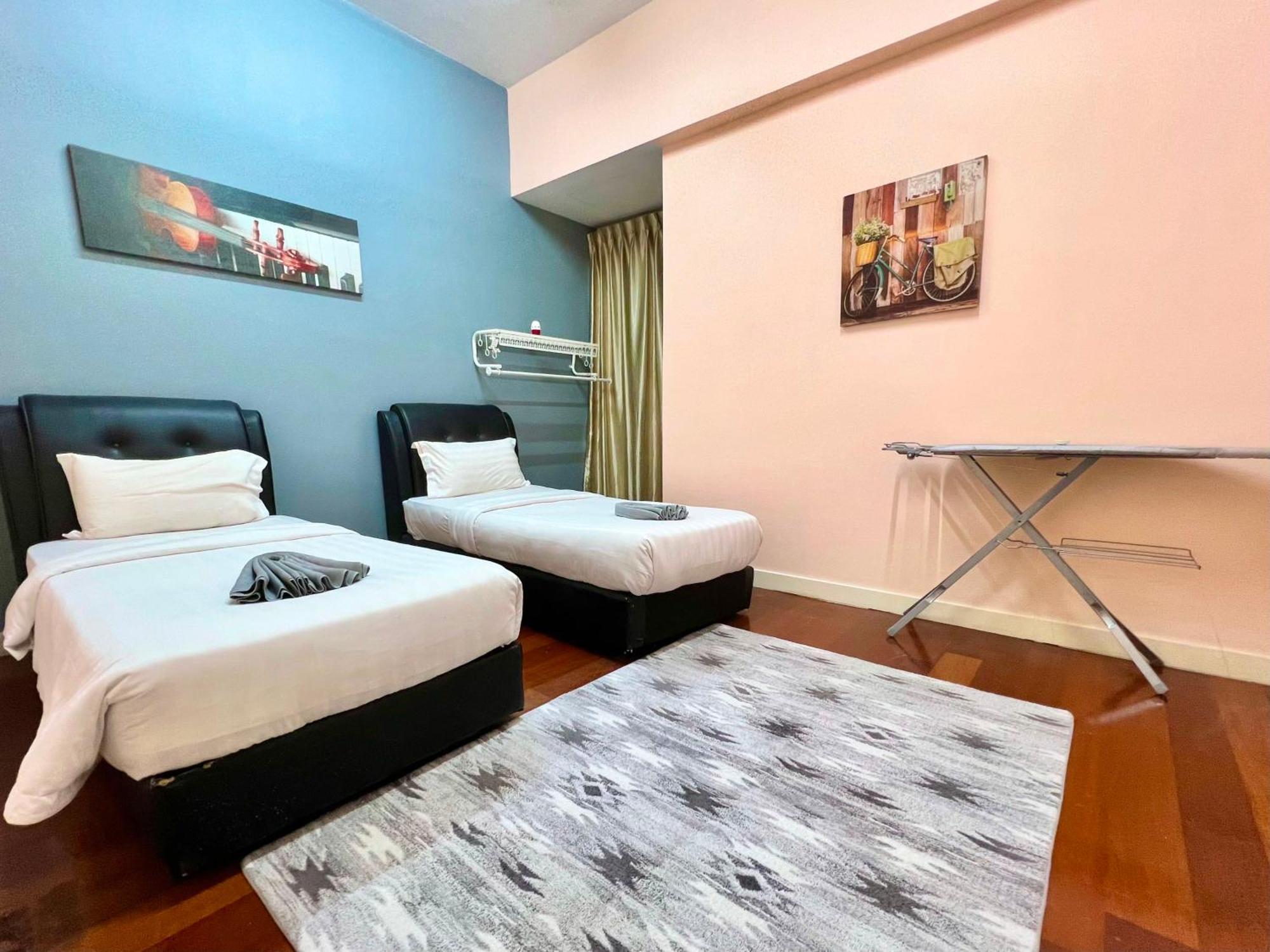 Capital O 90987 The Loft Residences Homestay @ Imago Shopping Mall 2 Kampong Sembulan Buitenkant foto