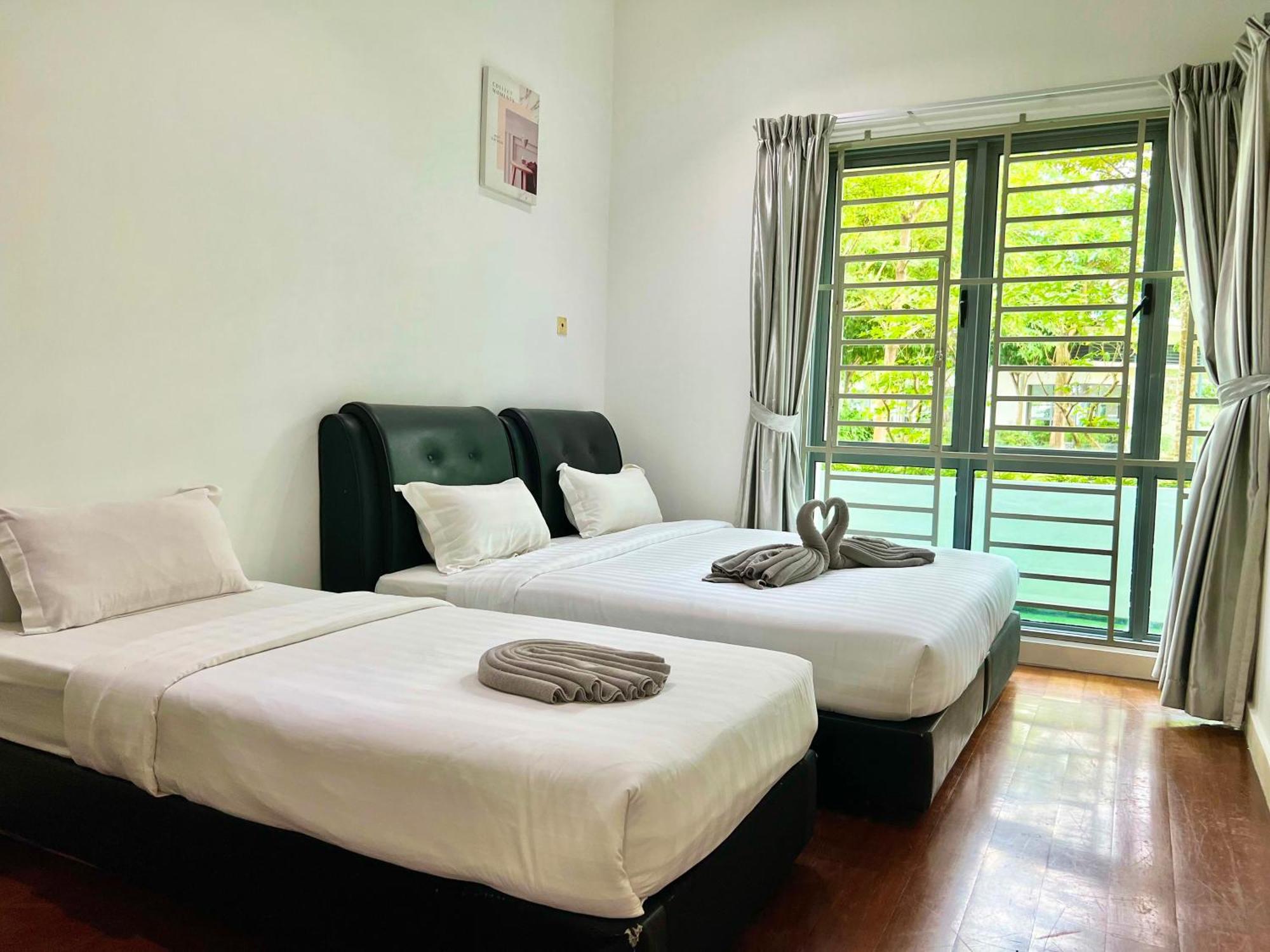 Capital O 90987 The Loft Residences Homestay @ Imago Shopping Mall 2 Kampong Sembulan Buitenkant foto